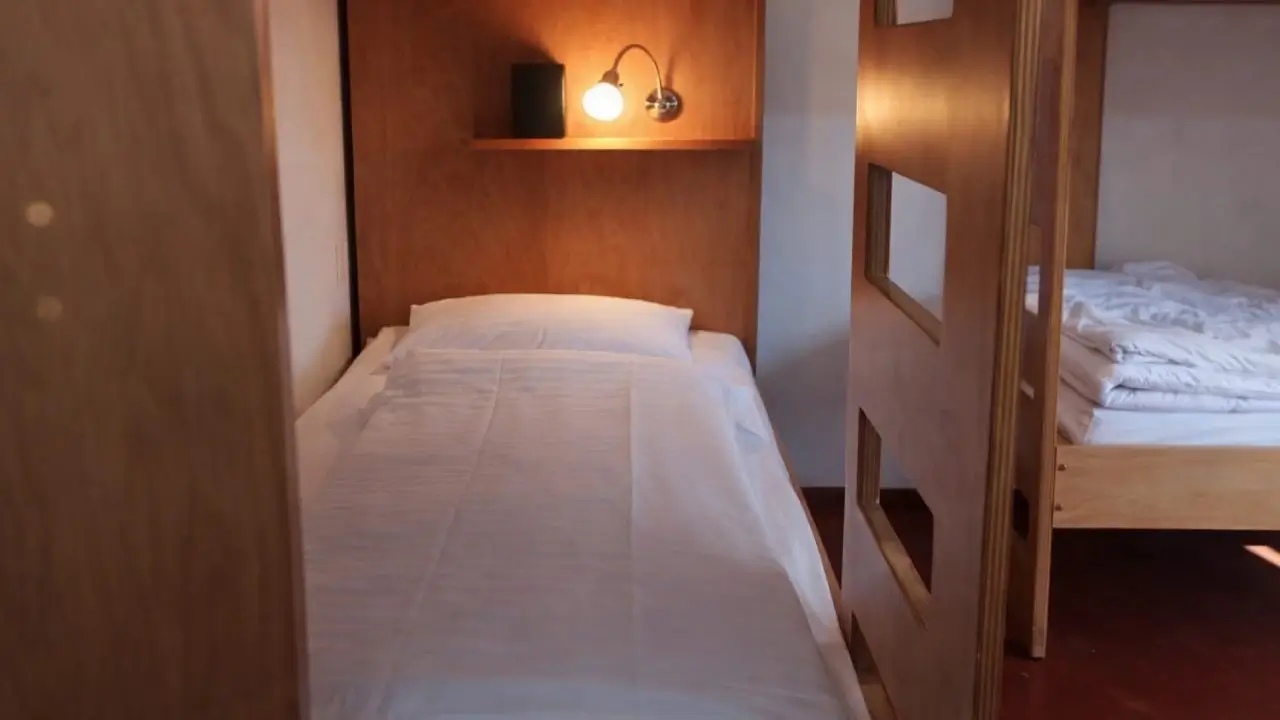 Bett im Frauen Schlafsaal